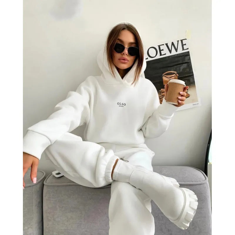 Women's Casual Hooded Jacket and Joggers Tracksuit with Elastic Waist | Perfect for All Seasons