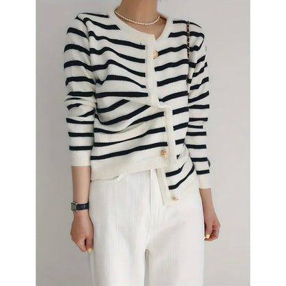 Women's Trendy Black and White Striped Knitwear Vest | Ideal for Autumn/Winter