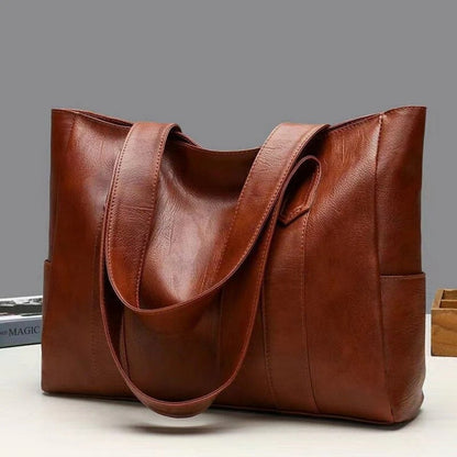 Aira - Vintage Leather Shoulder Bag - Classic - Fashionable Women - For Every Day