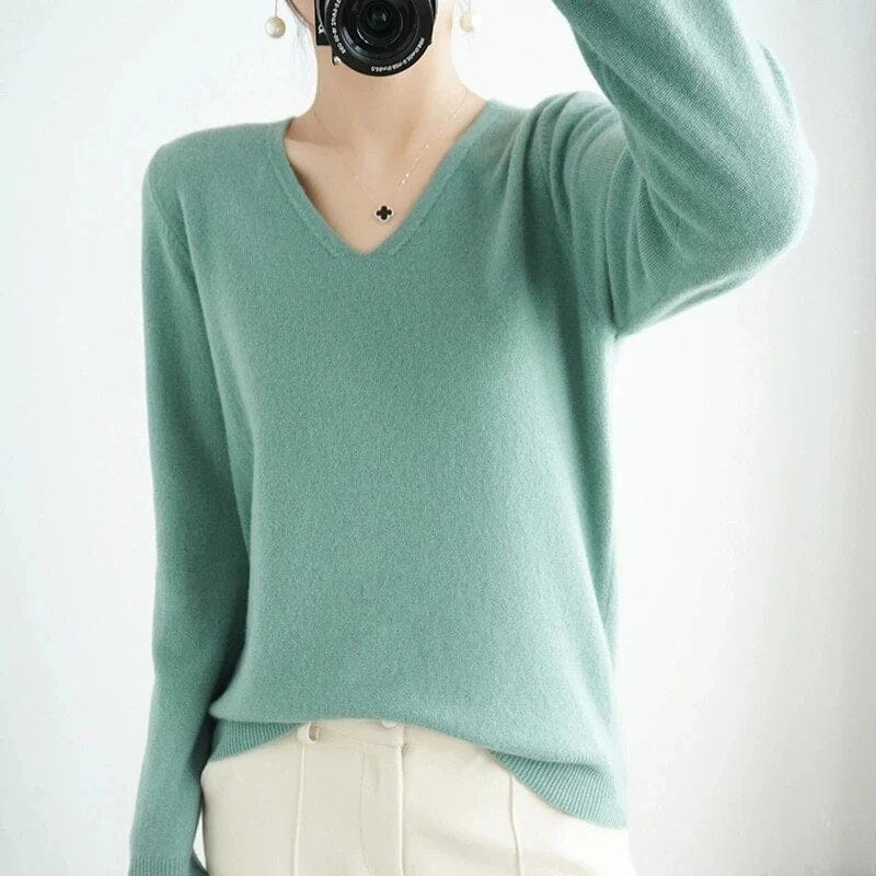 Pandora - V-neck Sweater - Casual - Timeless Style - Ideal for Winter